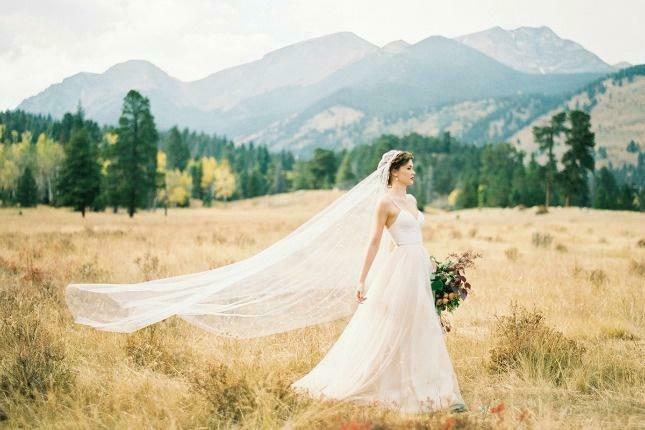 10 xu hướng váy cưới khiến mọi cô dâu mê mệt trong năm nay